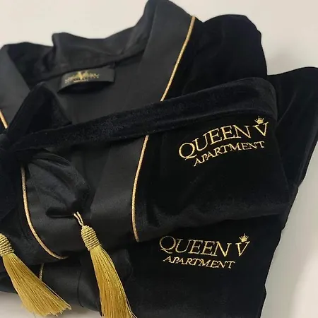 Luxury Queen V With Jacuzzi شقة كاوناس