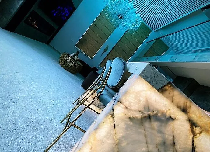 Luxury Queen V With Jacuzzi アパート *