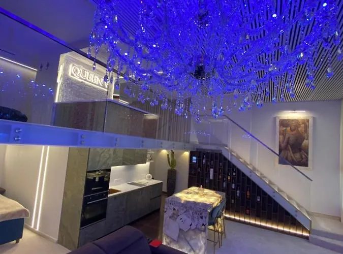 Luxury Queen V With Jacuzzi Apartmán *