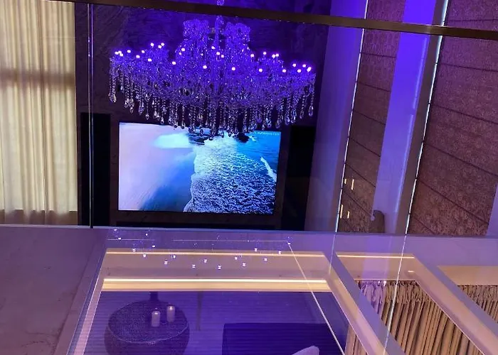 アパート Luxury Queen V With Jacuzzi