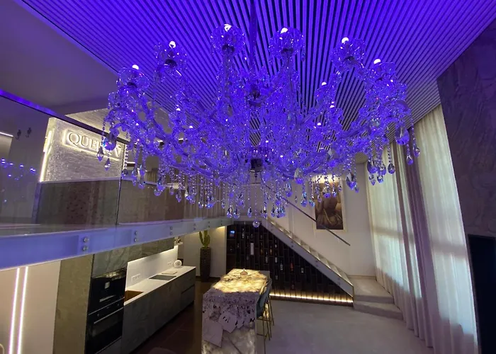 Luxury Queen V With Jacuzzi Apartmán